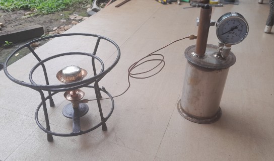 Kompor bioetanol bertekanan